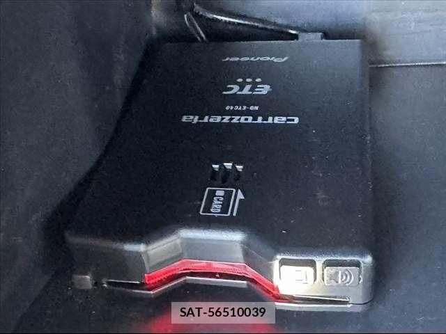 Toyota HILUX 2020-11 7219516-5