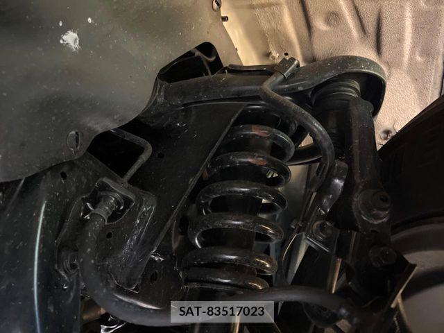 Toyota HILUX 2022-10 7219521-18