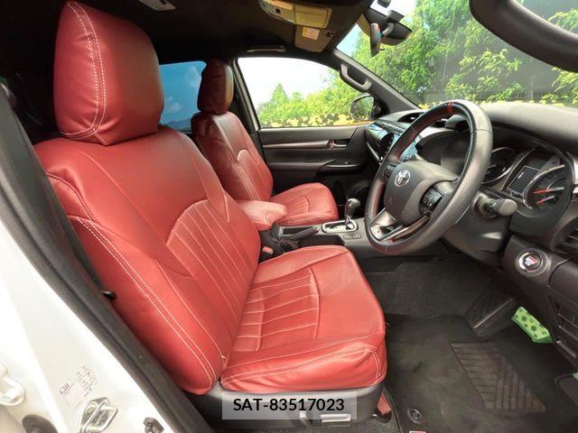 Toyota HILUX 2022-10 7219521-7