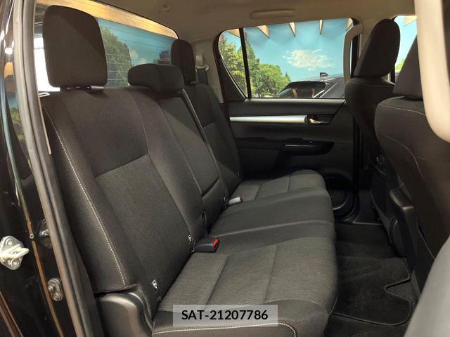 Toyota HILUX 2023-01 7219524-9