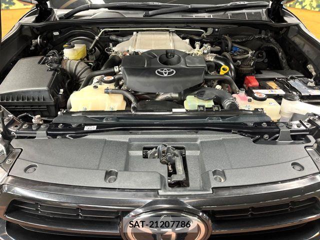 Toyota HILUX 2023-01 7219524-17