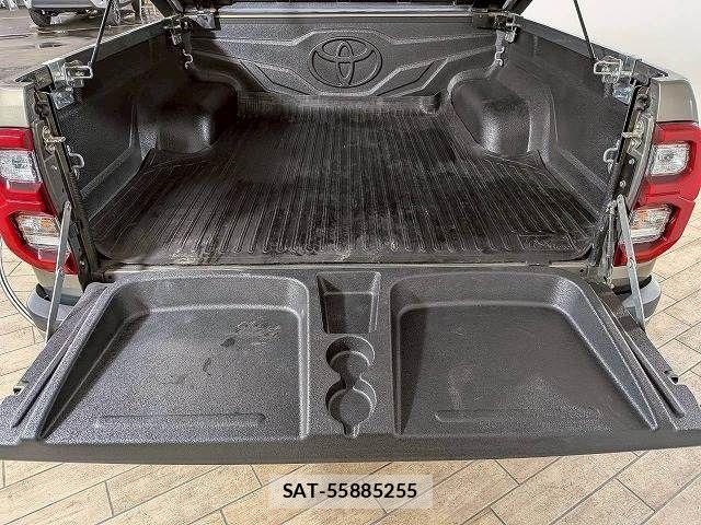Toyota HILUX 2021-02 7251024-9