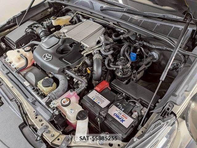 Toyota HILUX 2021-02 7251024-17