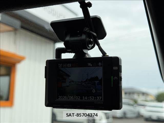 Toyota HILUX 2024-02 7251022-14