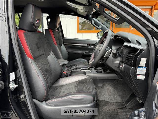 Toyota HILUX 2024-02 7251022-8