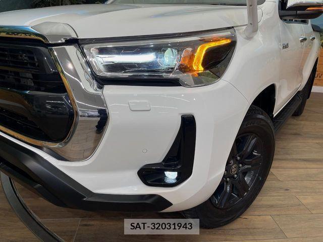 Toyota HILUX 2022-10 7251025-14