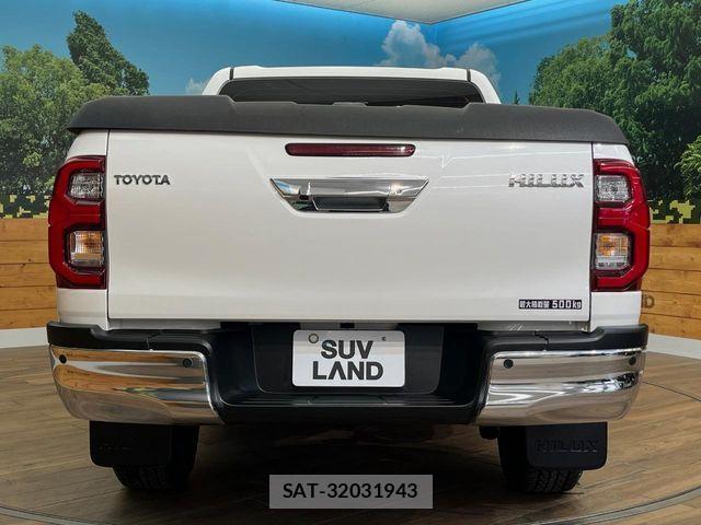 Toyota HILUX 2022-10 7251025-17