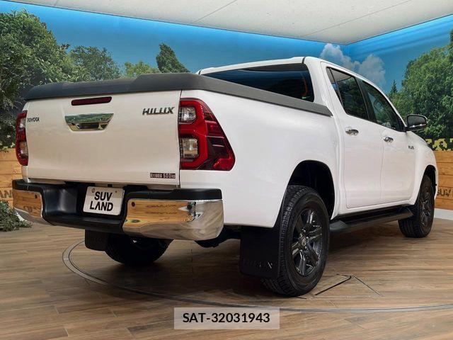 Toyota HILUX 2022-10 7251025-19