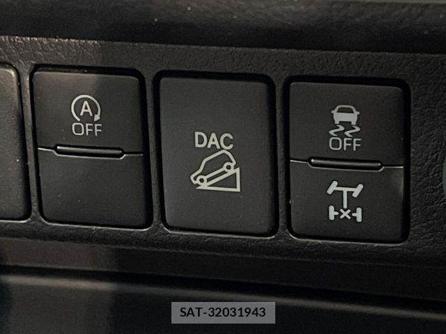 Toyota HILUX 2022-10 7251025-6