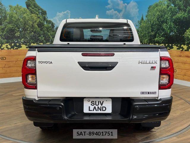 Toyota HILUX 2022-12 7251023-16