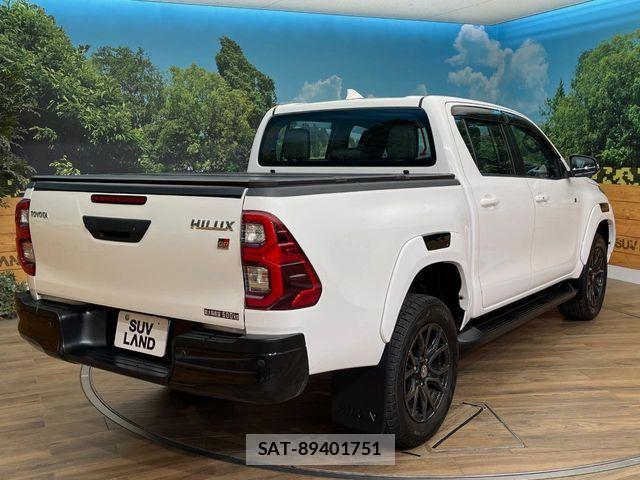 Toyota HILUX 2022-12 7251023-18