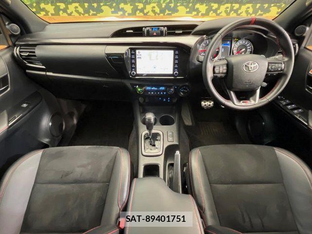 Toyota HILUX 2022-12 7251023-1