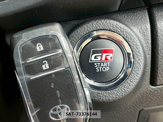 Toyota HILUX 2023-05 7251018-10
