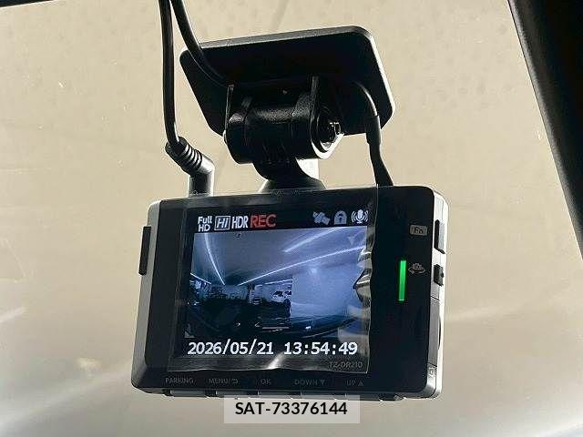 Toyota HILUX 2023-05 7251018-11
