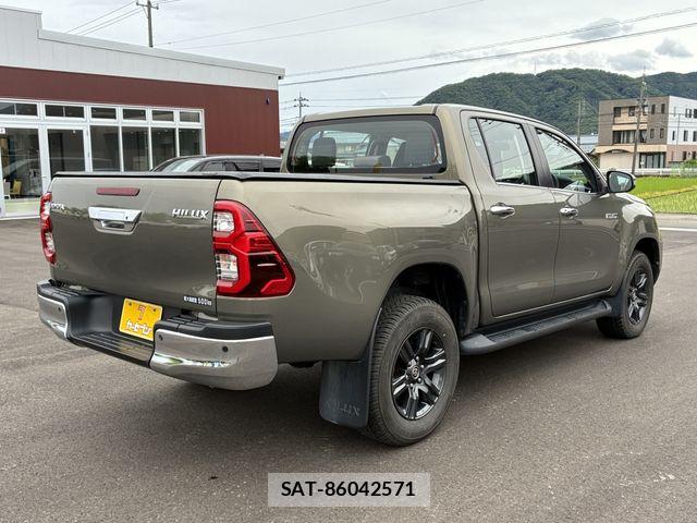 Toyota HILUX 2023-06 7251033-6