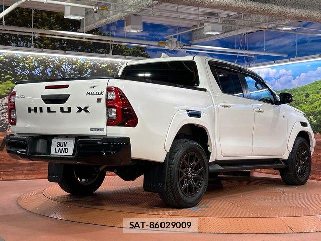 Toyota HILUX 2023-09 7251021-16