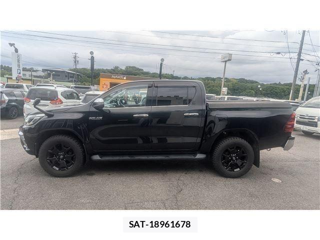 Toyota HILUX 2018-09 7272024-6