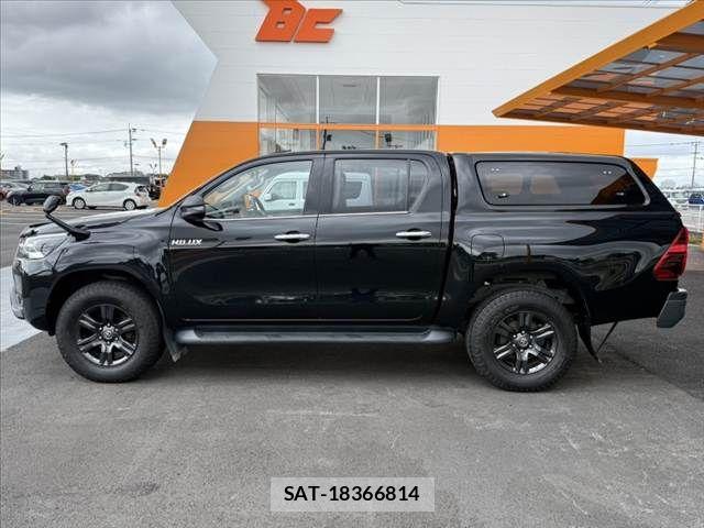 Toyota HILUX 2022-02 7272023-13