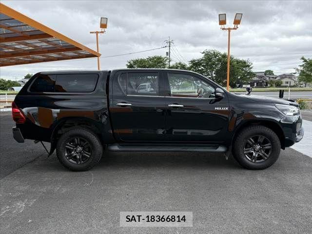 Toyota HILUX 2022-02 7272023-14
