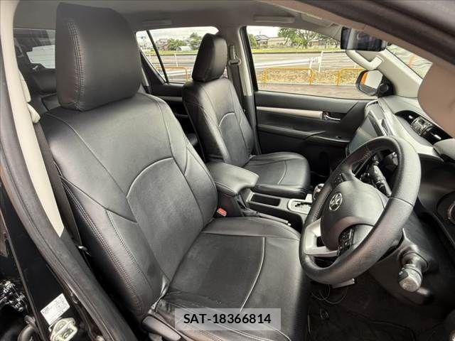 Toyota HILUX 2022-02 7272023-15