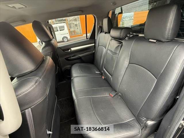 Toyota HILUX 2022-02 7272023-18