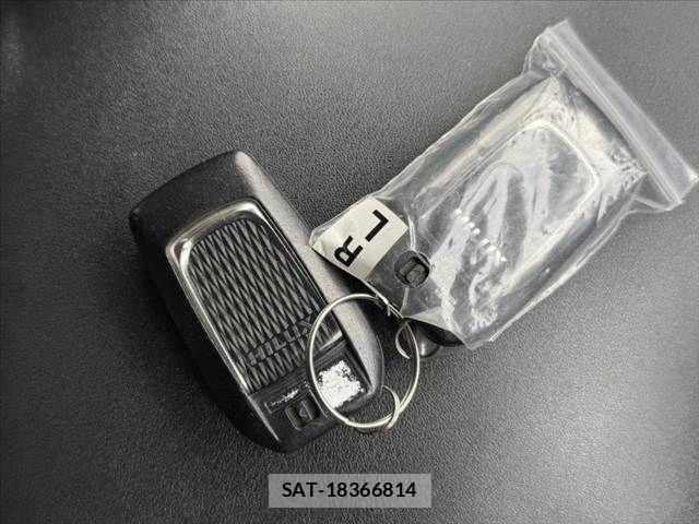Toyota HILUX 2022-02 7272023-22