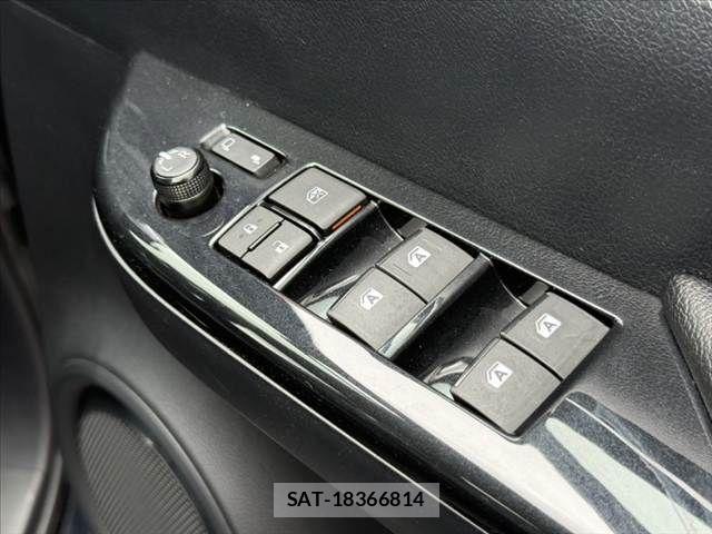 Toyota HILUX 2022-02 7272023-28