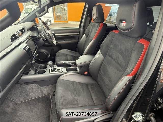 Toyota HILUX 2023-09 7327462-17