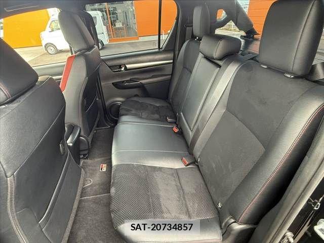 Toyota HILUX 2023-09 7327462-18