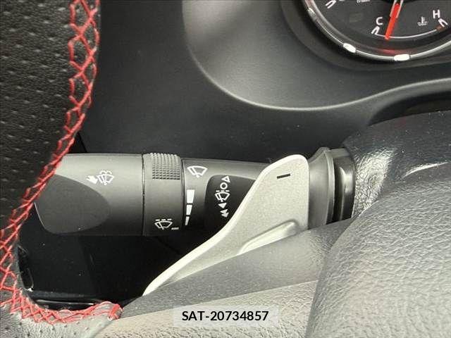 Toyota HILUX 2023-09 7327462-29