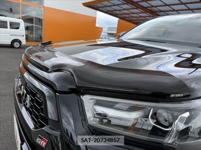 Toyota HILUX 2023-09 7327462-3