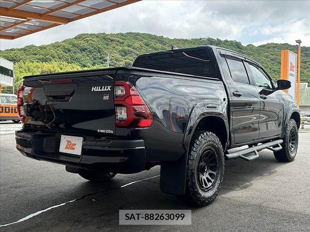 Toyota HILUX 2023-01 7327464-12