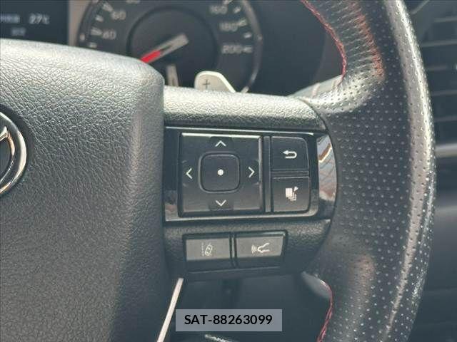 Toyota HILUX 2023-01 7327464-28
