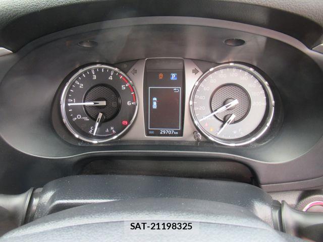Toyota HILUX 2024-06 7327466-15