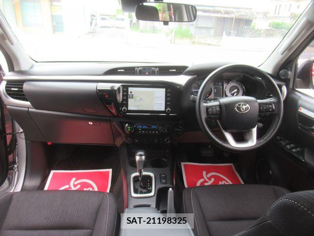 Toyota HILUX 2024-06 7327466-1