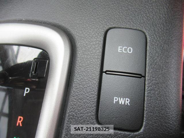 Toyota HILUX 2024-06 7327466-20