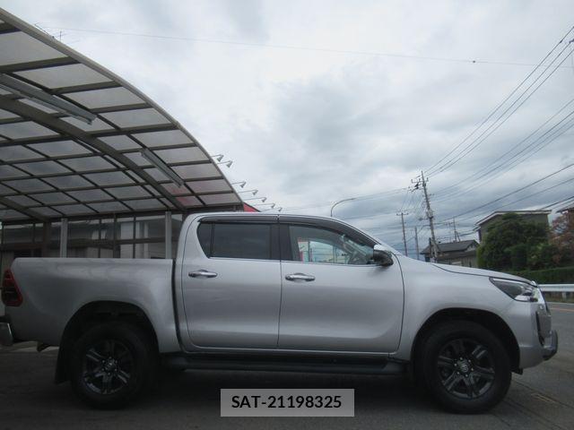 Toyota HILUX 2024-06 7327466-3