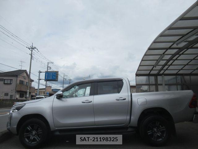Toyota HILUX 2024-06 7327466-4