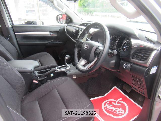 Toyota HILUX 2024-06 7327466-5