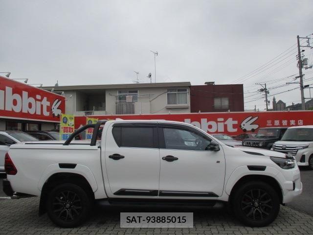 Toyota HILUX 2022-02 7327465-9