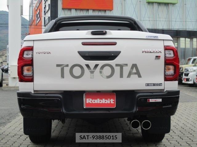 Toyota HILUX 2022-02 7327465-13