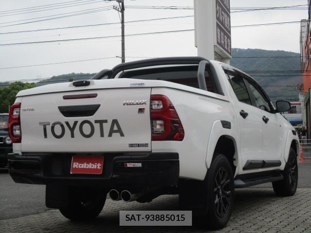 Toyota HILUX 2022-02 7327465-15