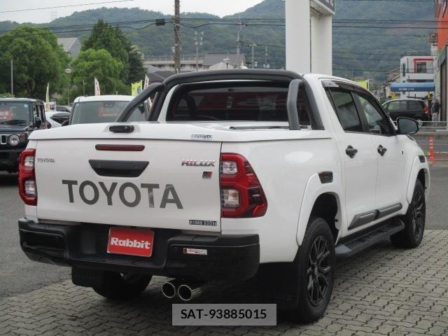 Toyota HILUX 2022-02 7327465-16