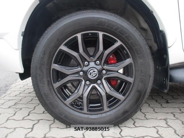 Toyota HILUX 2022-02 7327465-20