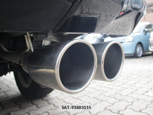 Toyota HILUX 2022-02 7327465-28