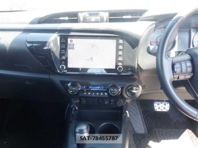 Toyota HILUX 2023-04 7327461-4