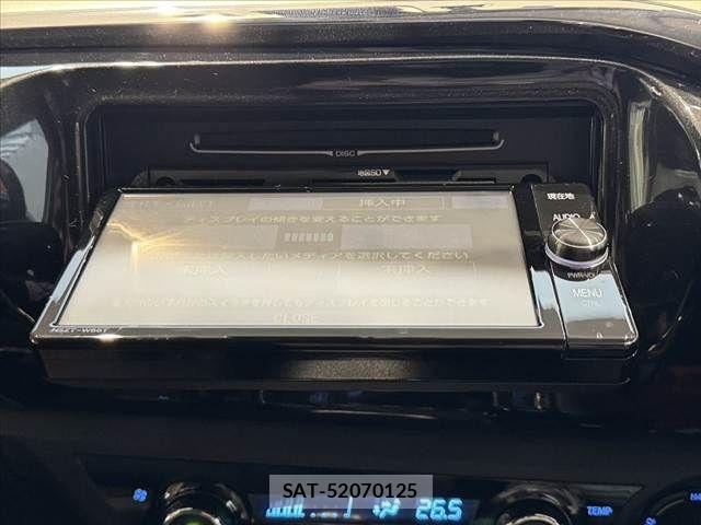 Toyota HILUX 2018-09 7358081-18