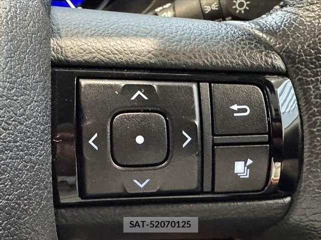 Toyota HILUX 2018-09 7358081-20