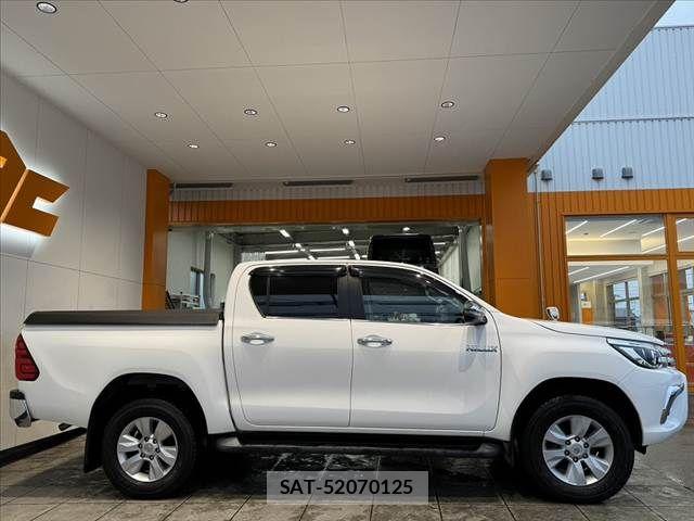 Toyota HILUX 2018-09 7358081-7