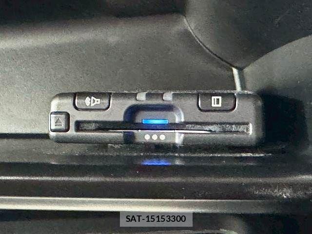 Toyota HILUX 2020-09 7358076-11